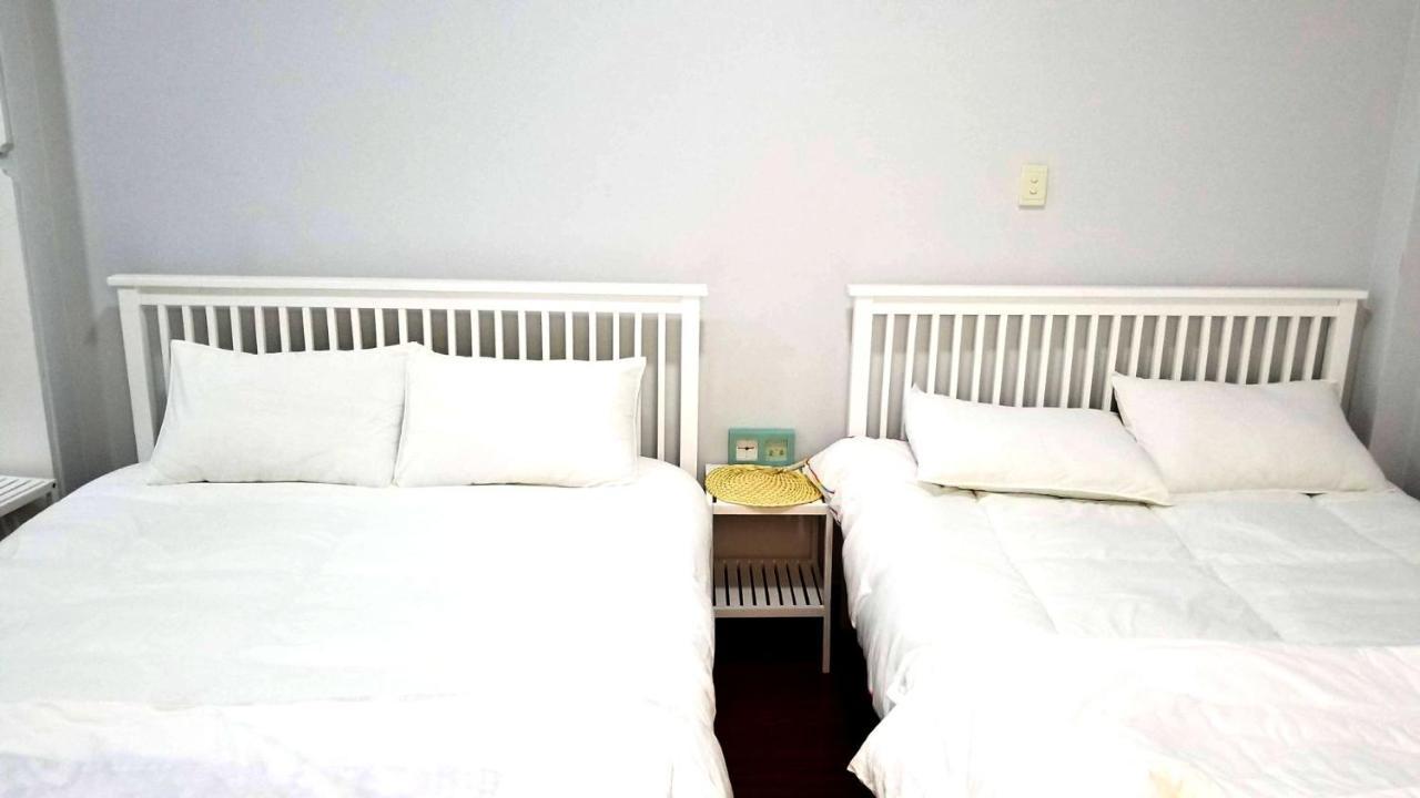 The Roost Hostel Ho Chi Minh-stad Buitenkant foto